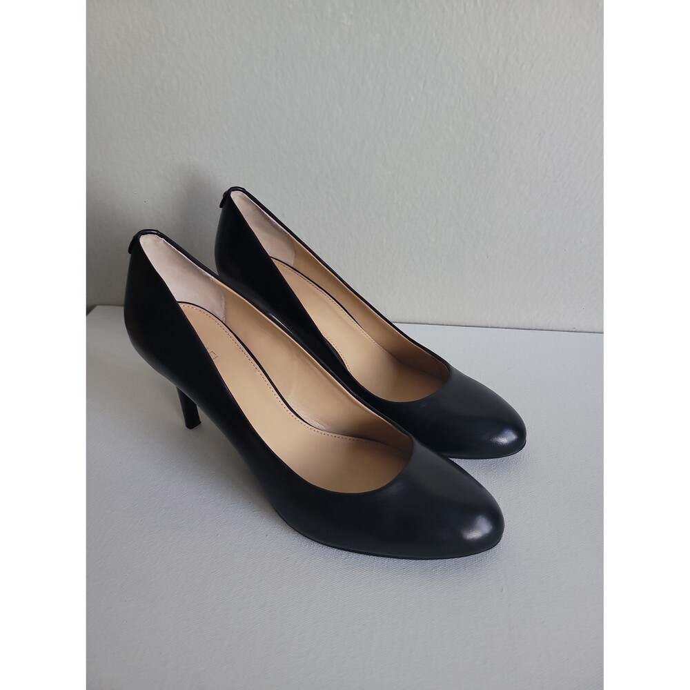 Michael by Michael Kors Black Leather Pumps Sz 9